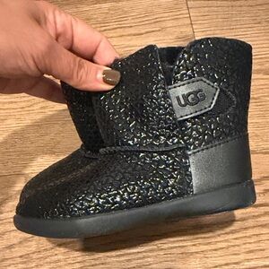 UGG Kids Textured Black Boots